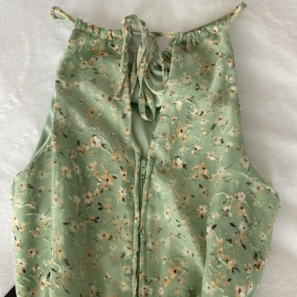 Trixxi sage green floral dress - Picture 4 of 6
